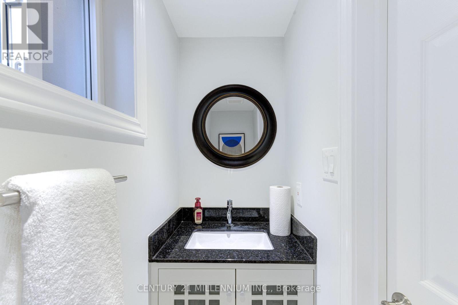 110 Jordan Drive, Orangeville, Ontario  L9W 4W7 - Photo 13 - W12932262