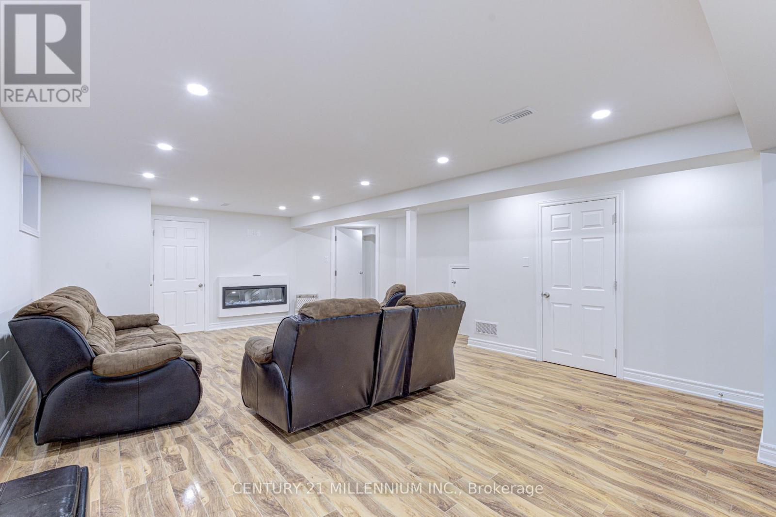 110 Jordan Drive, Orangeville, Ontario  L9W 4W7 - Photo 27 - W12932262