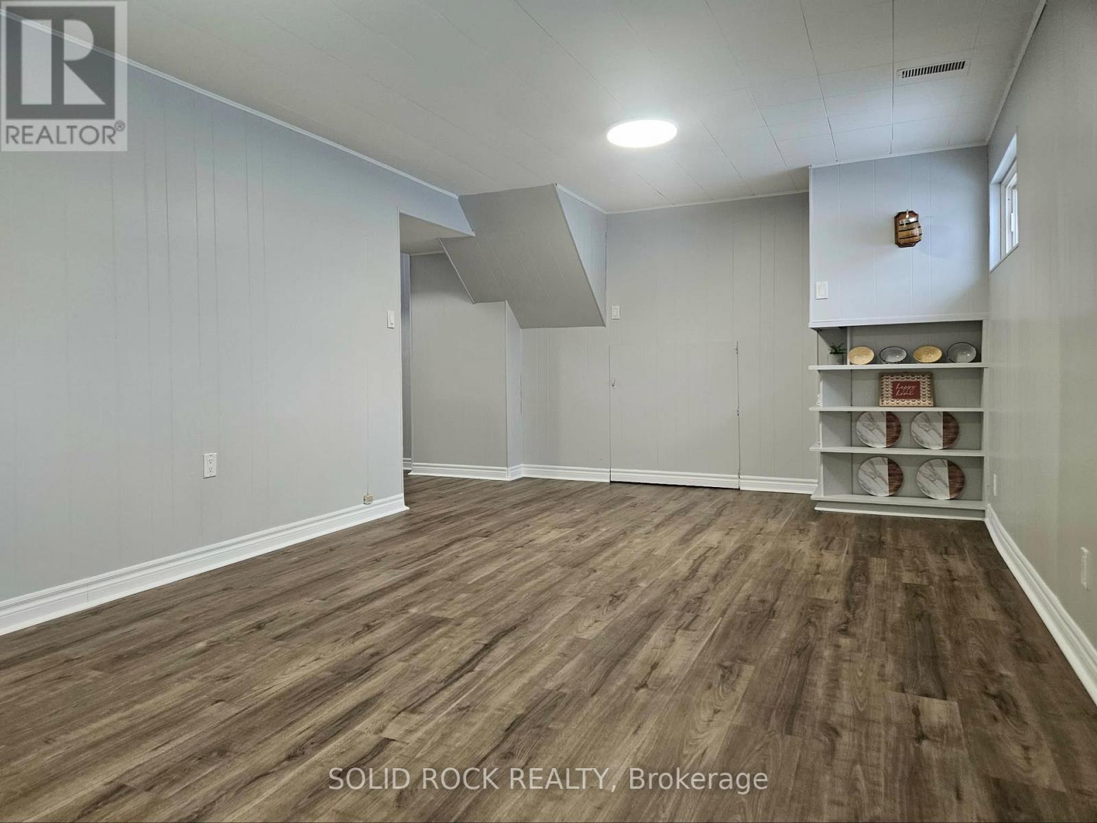 1301 Alwington Street, Brockville, Ontario  K6V 6A5 - Photo 30 - X12694260