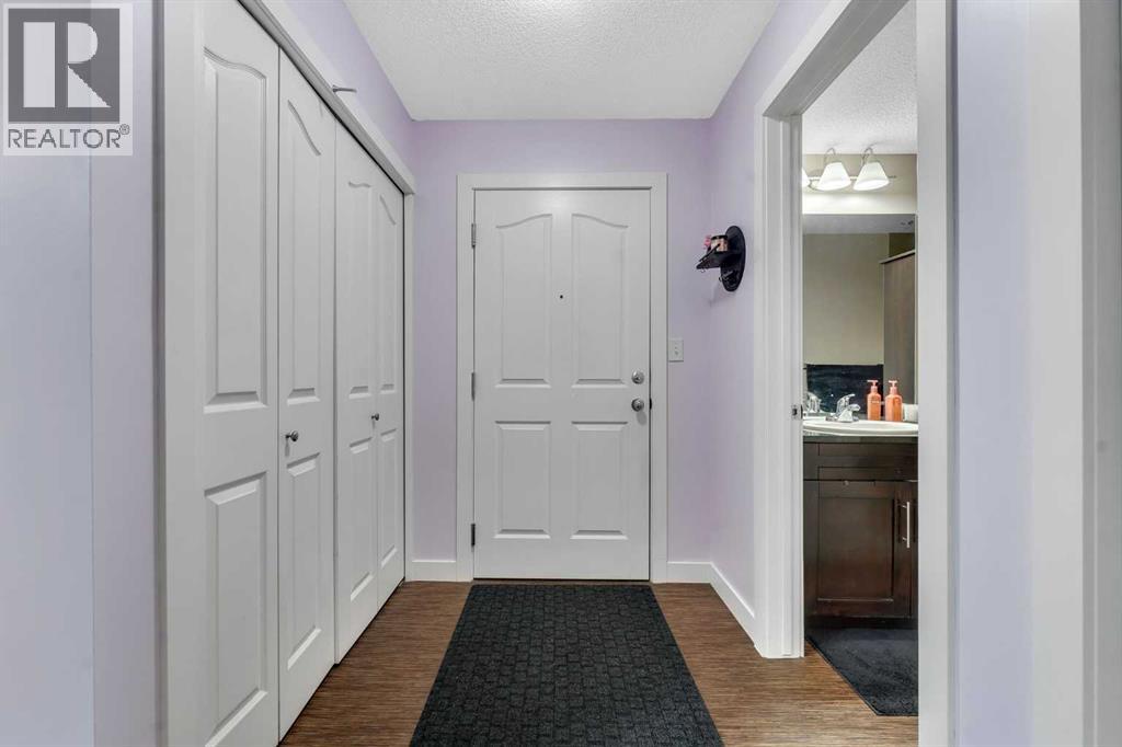 318, 7210 80 Avenue NE, Calgary, Alberta  T3J 0n7 - Photo 6 - A2293337