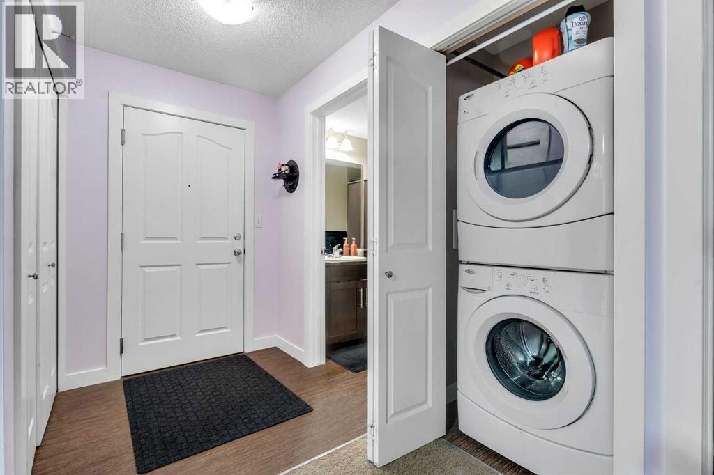 318, 7210 80 Avenue NE, Calgary, Alberta  T3J 0n7 - Photo 8 - A2293337