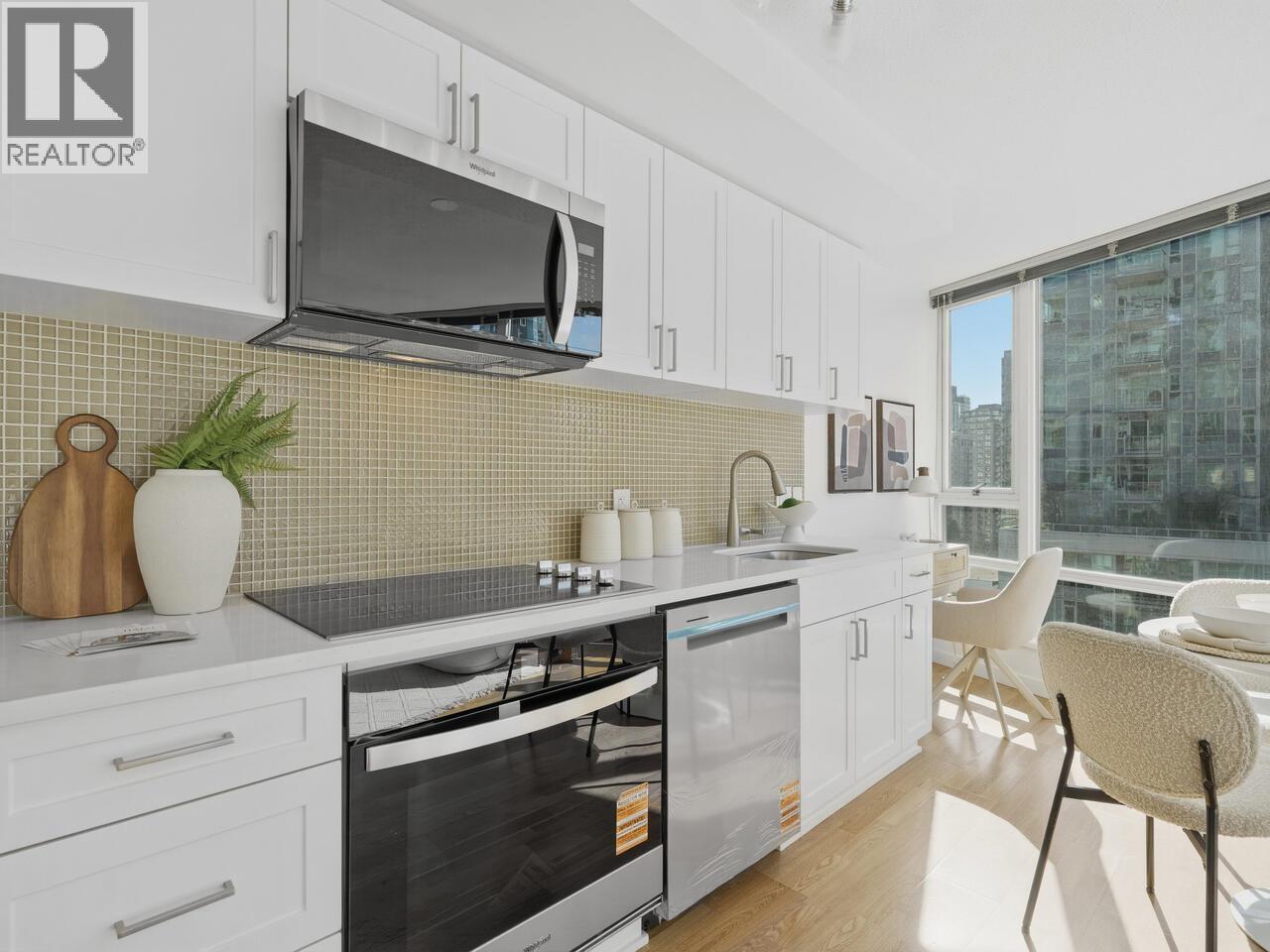 1109 233 Robson Street, Vancouver, British Columbia V6B 0E8 - Photo 2 - R3102583