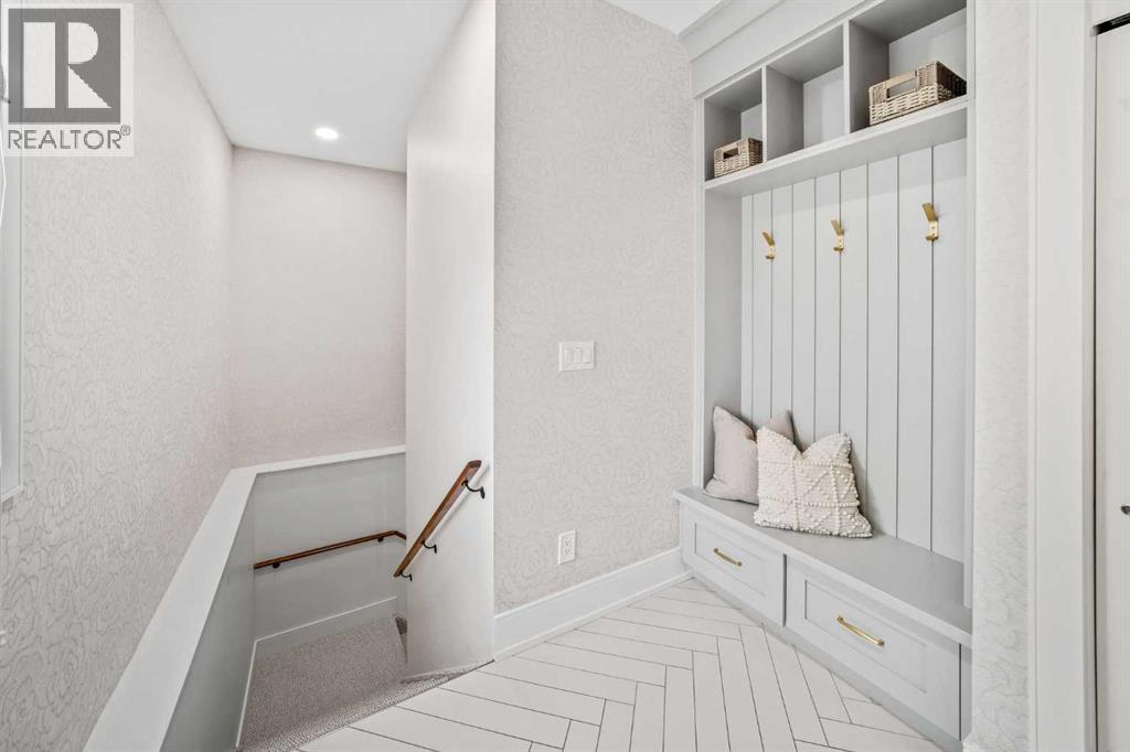 6308 Lacombe Way SW, Calgary, Alberta  T3E 5T3 - Photo 35 - A2294963