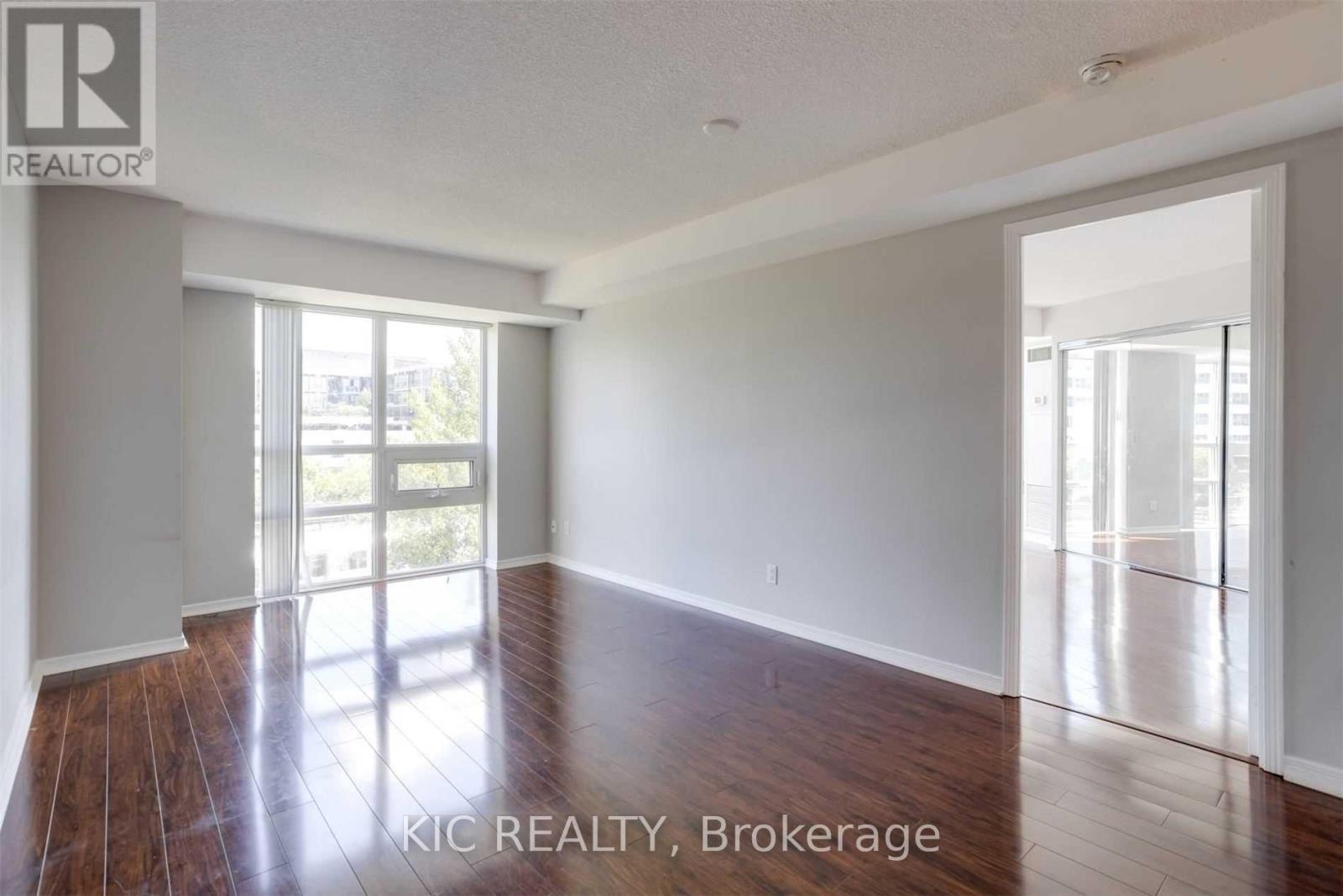 207 - 3 Michael Power Place, Toronto, Ontario  M9A 0A2 - Photo 6 - W12897556