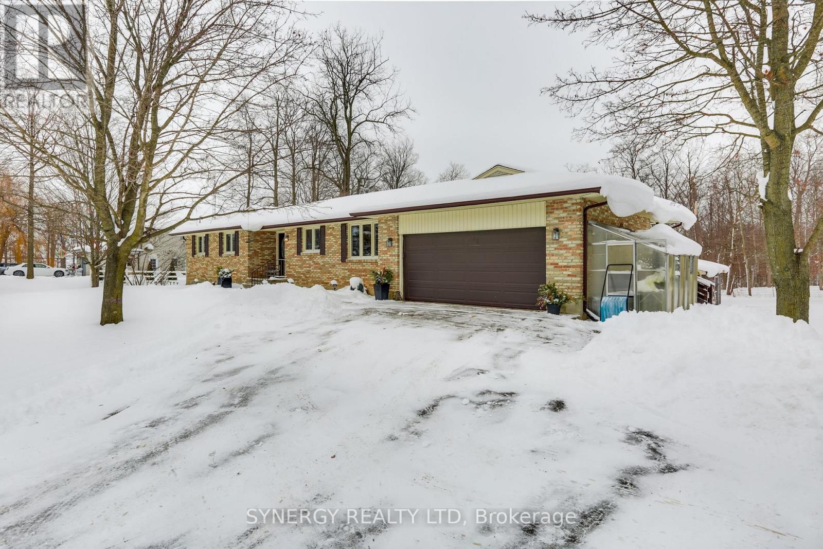 4422 Nauvoo Road, Brooke-Alvinston, Ontario  N0M 2S0 - Photo 8 - X12708386