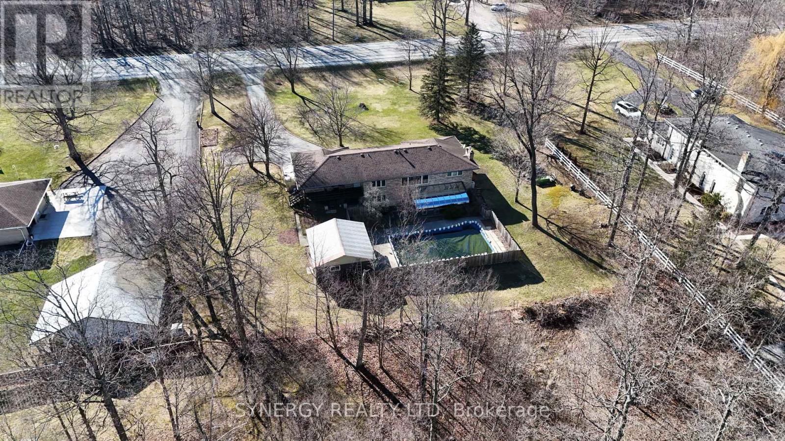 4422 Nauvoo Road, Brooke-Alvinston, Ontario  N0M 2S0 - Photo 6 - X12708386