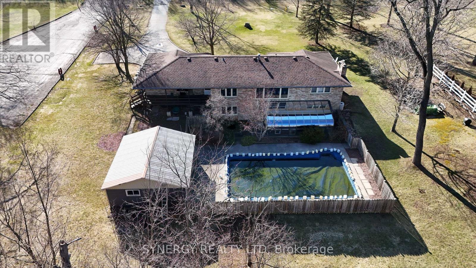 4422 Nauvoo Road, Brooke-Alvinston, Ontario  N0M 2S0 - Photo 7 - X12708386