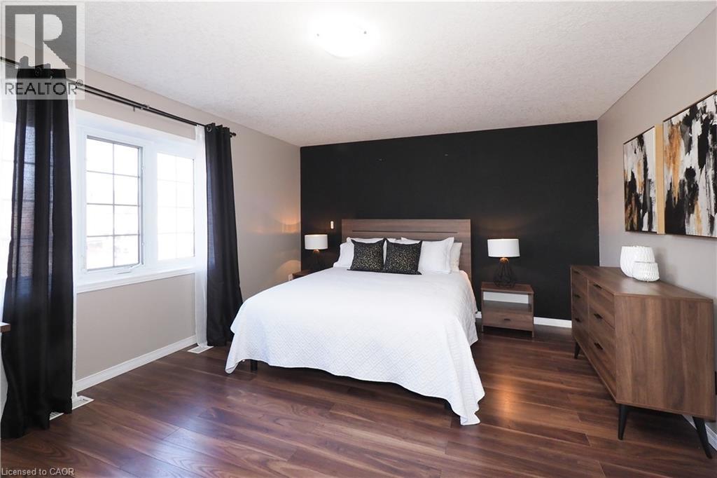 75 Donnenwerth Drive, Kitchener, Ontario N2E 3W6 - Photo 6 - 40814557