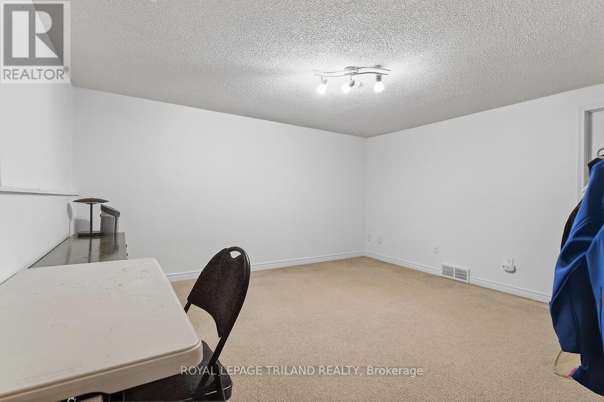 11 - 1095 Jalna Boulevard, London South, Ontario N6E 2Y7 - Photo 18 - X12932282