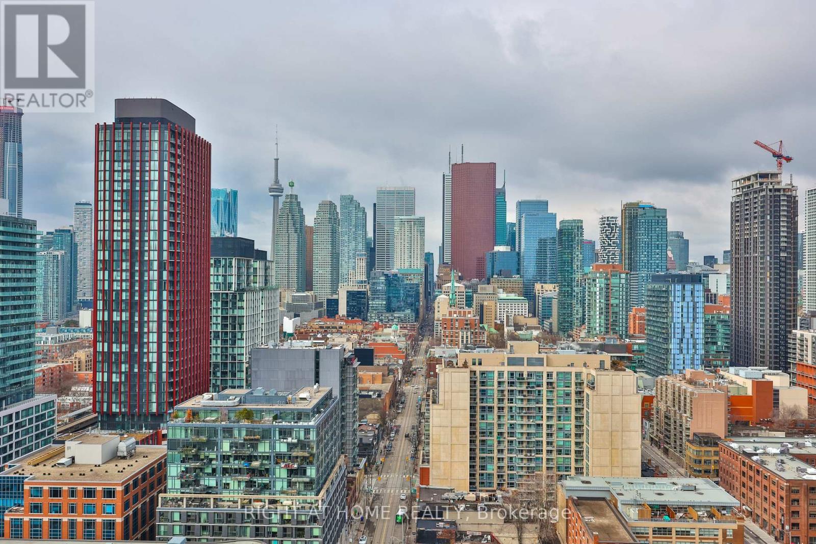 2404 - 284 King Street, Toronto (Moss Park), Ontario  M5A 1K4 - Photo 27 - C12932284