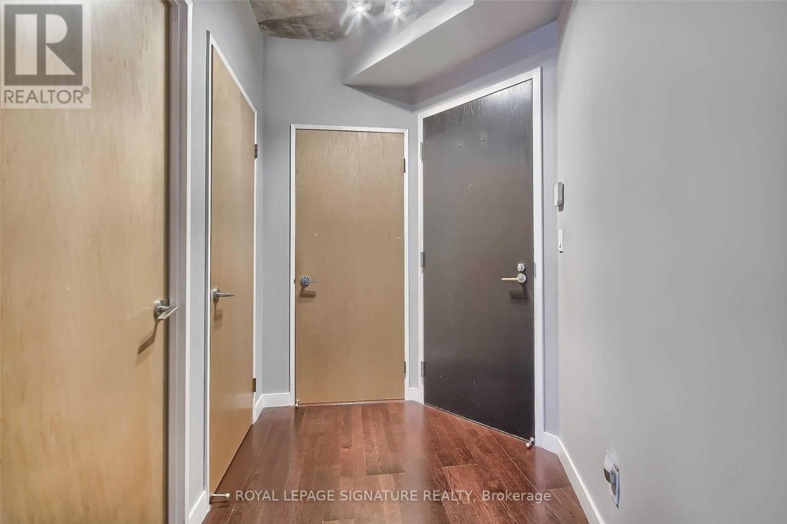 421 - 1 Shaw Street, Toronto, Ontario  M6K 0A1 - Photo 8 - C12932314