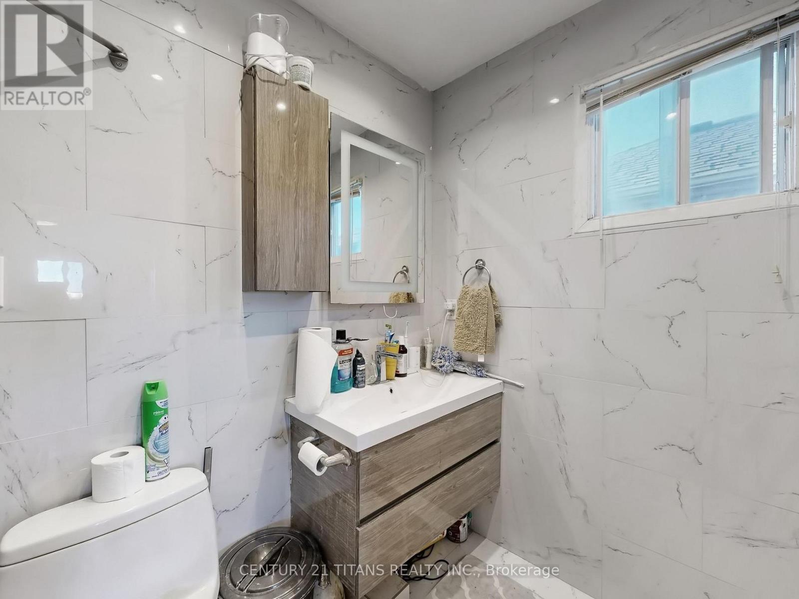 1640 Tawnberry Street, Pickering, Ontario  L1X 2C2 - Photo 22 - E12932310