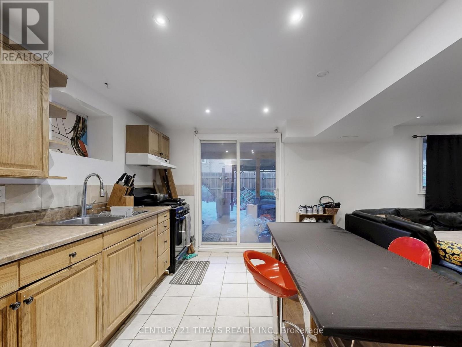 1640 Tawnberry Street, Pickering, Ontario  L1X 2C2 - Photo 36 - E12932310