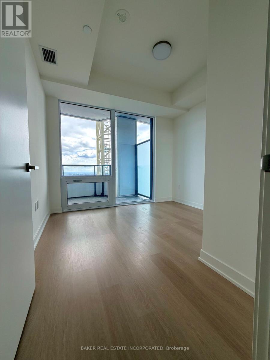 2410 - 448 Burnhamthorpe Road W, Mississauga, Ontario  L5B 4M6 - Photo 6 - W12931880