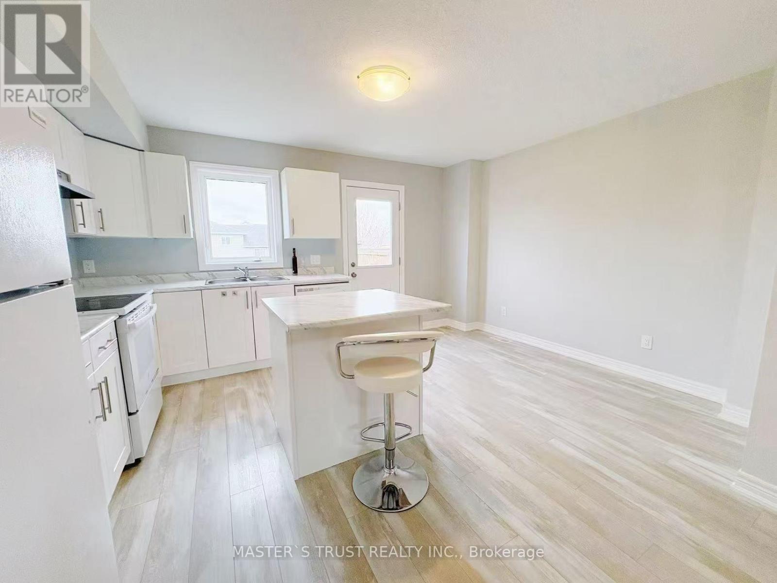 86 - 7768 Ascot Circle, Niagara Falls, Ontario  L2H 3P9 - Photo 7 - X12797614