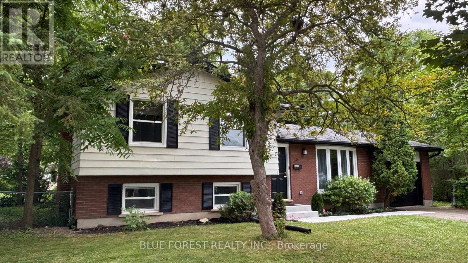 35 Rollscourt Gardens, London North (North K), Ontario  N6G 1L9 - Photo 27 - X12863074