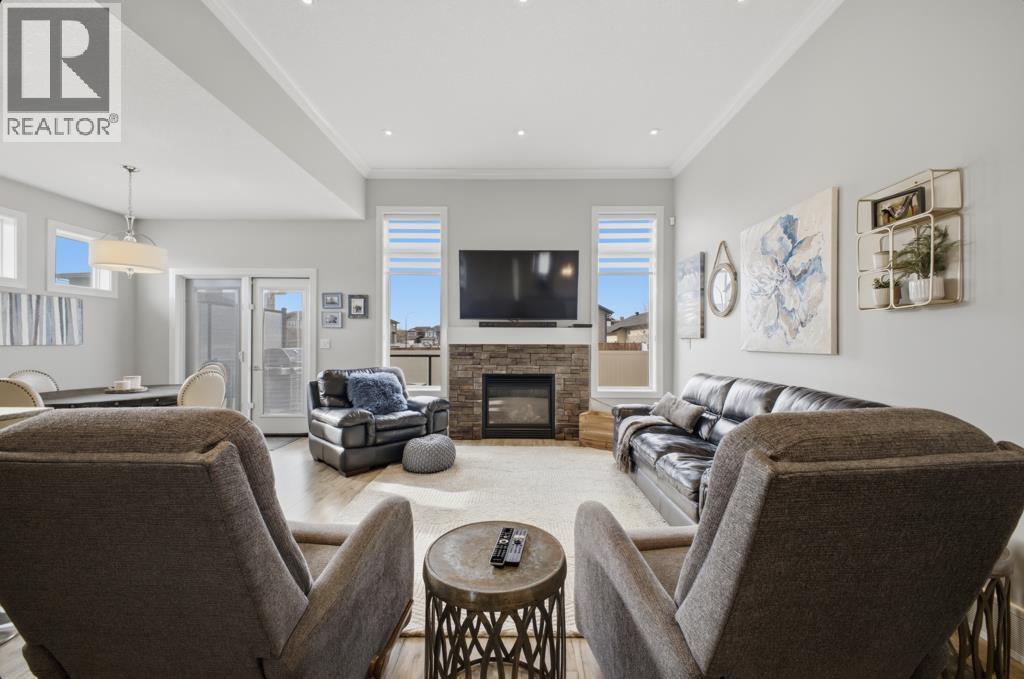 2 Vernon Close, Red Deer, Alberta  T4R 0N3 - Photo 5 - A2294024