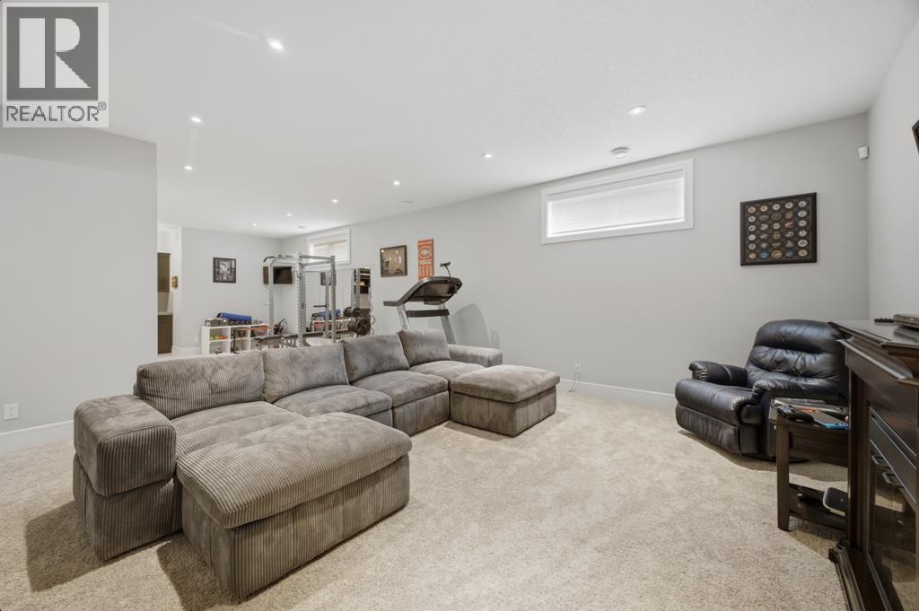 2 Vernon Close, Red Deer, Alberta  T4R 0N3 - Photo 30 - A2294024