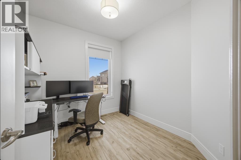 2 Vernon Close, Red Deer, Alberta  T4R 0N3 - Photo 24 - A2294024