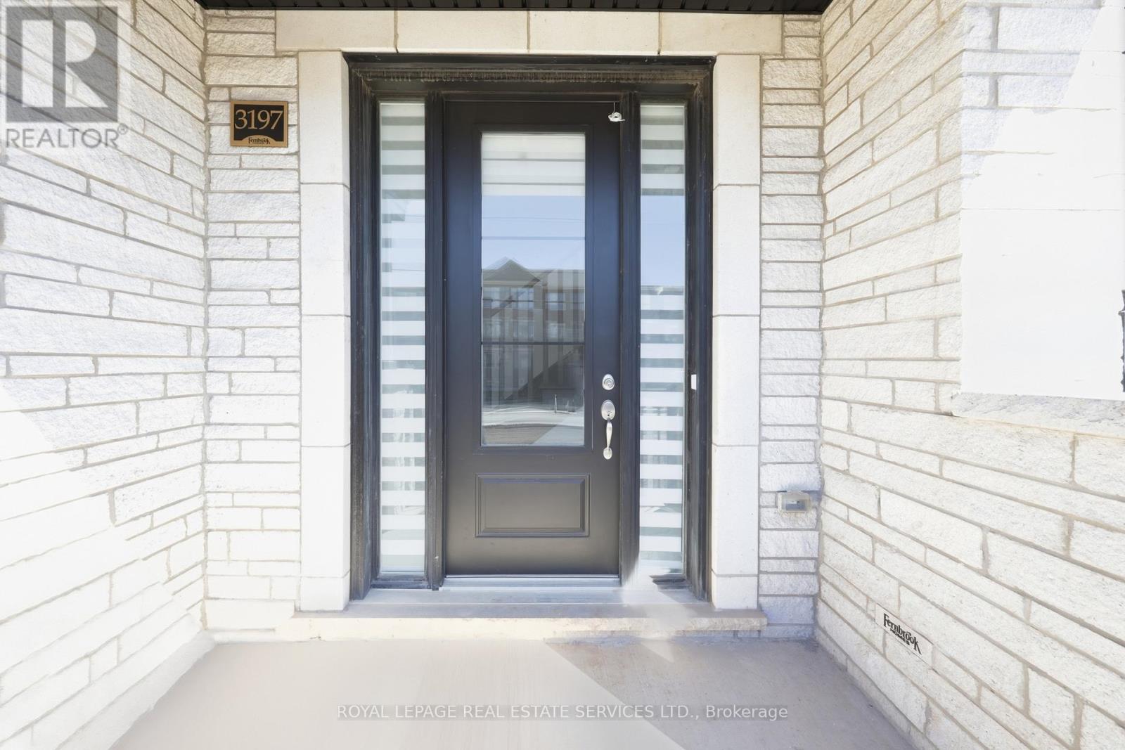 Unit 1 - 3197 Sixth Line, Oakville, Ontario  L6H 0V8 - Photo 3 - W12932296