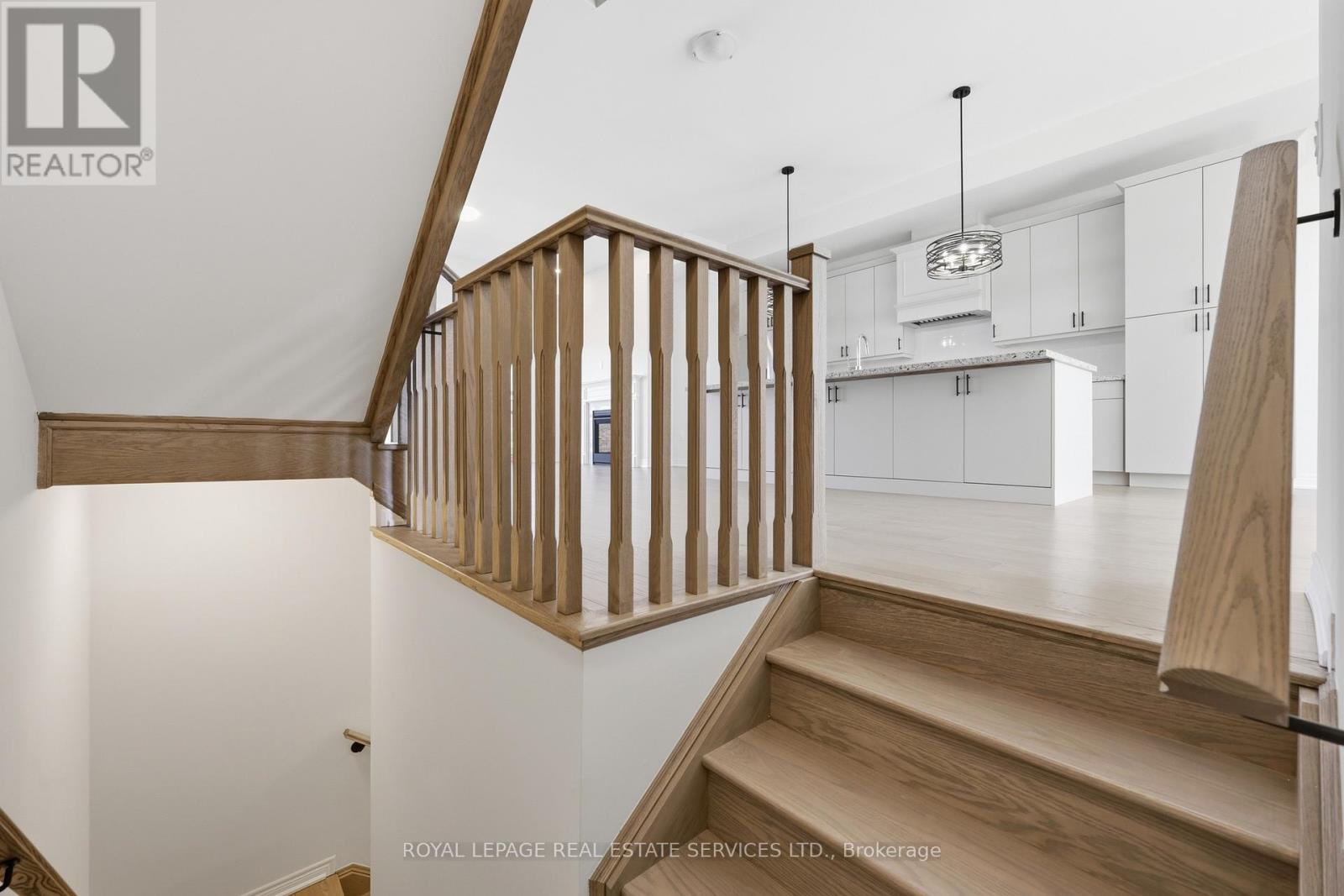 Unit 1 - 3197 Sixth Line, Oakville, Ontario  L6H 0V8 - Photo 4 - W12932296