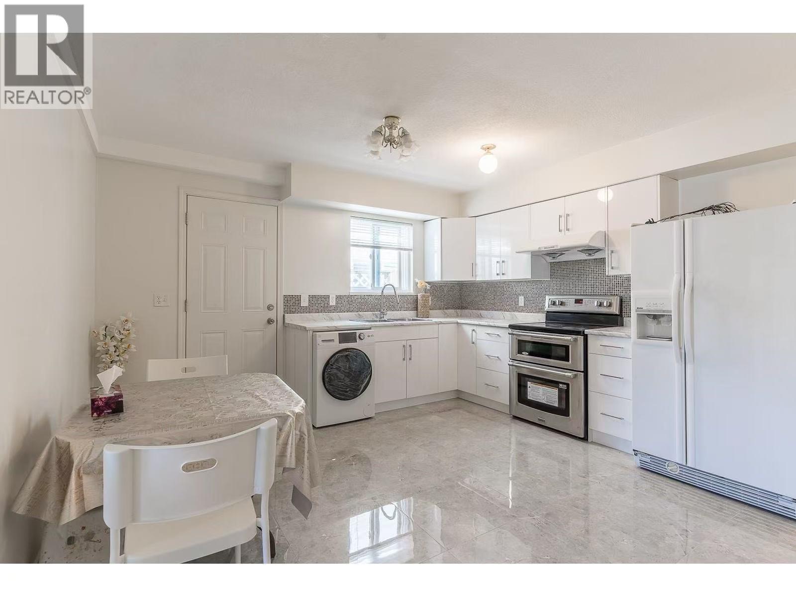 3850 Fir St, Burnaby, British Columbia  V5G 2A7 - Photo 3 - R3104505