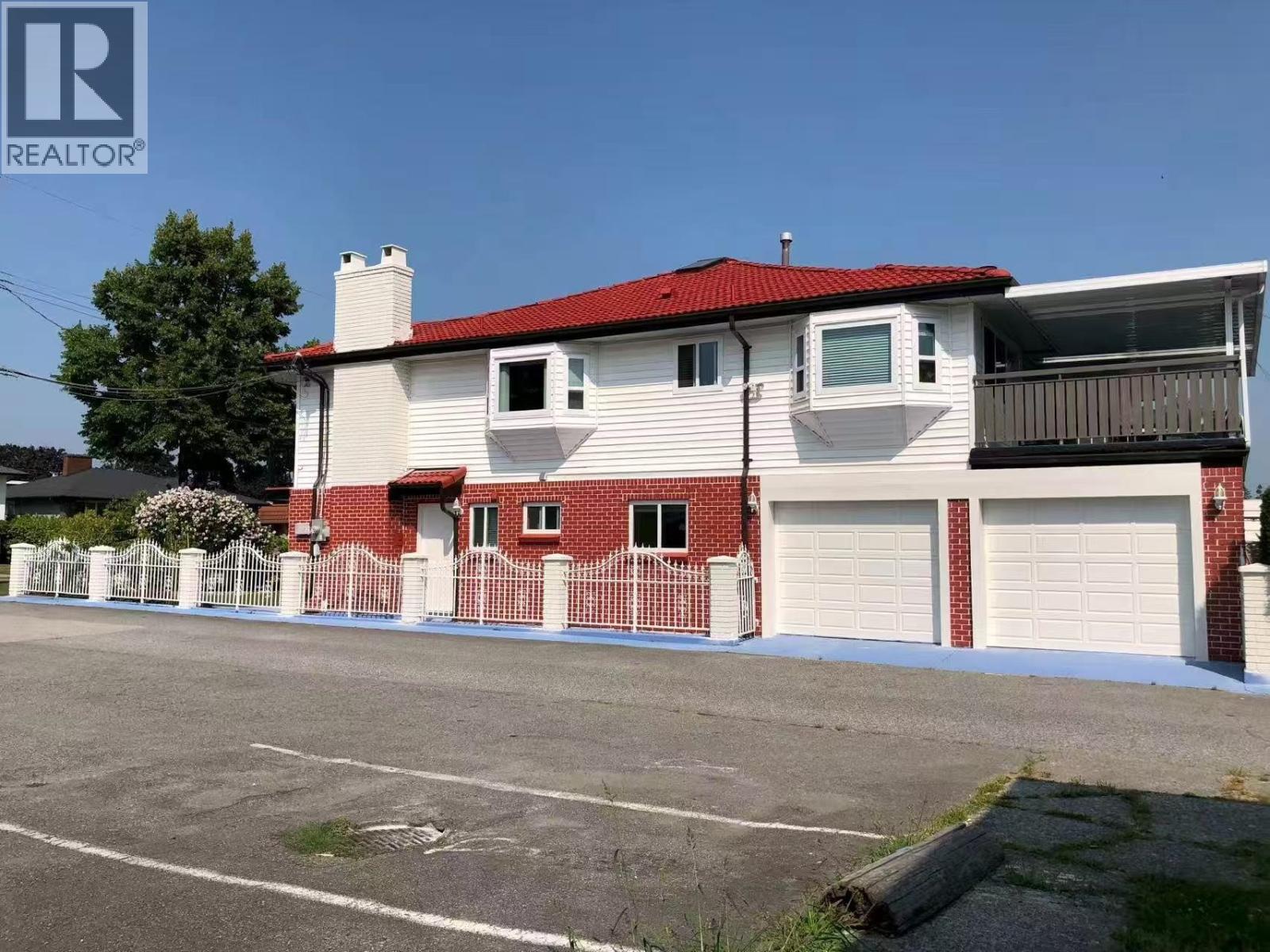 3850 Fir St, Burnaby, British Columbia  V5G 2A7 - Photo 2 - R3104505