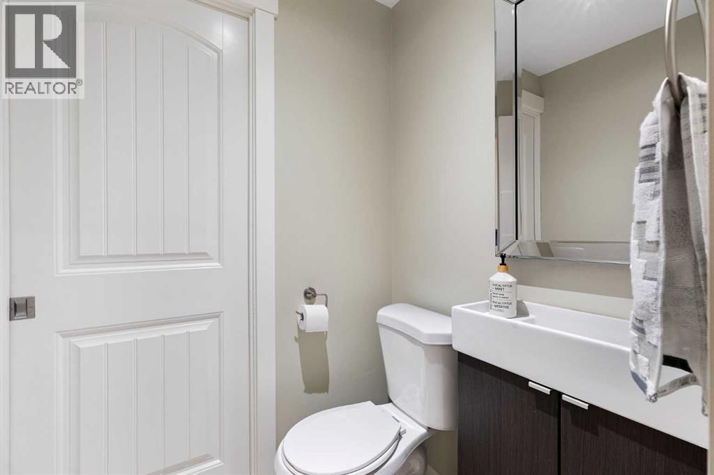 2, 808 4 Street Ne, Calgary, Alberta  T2E 3T1 - Photo 40 - A2295576