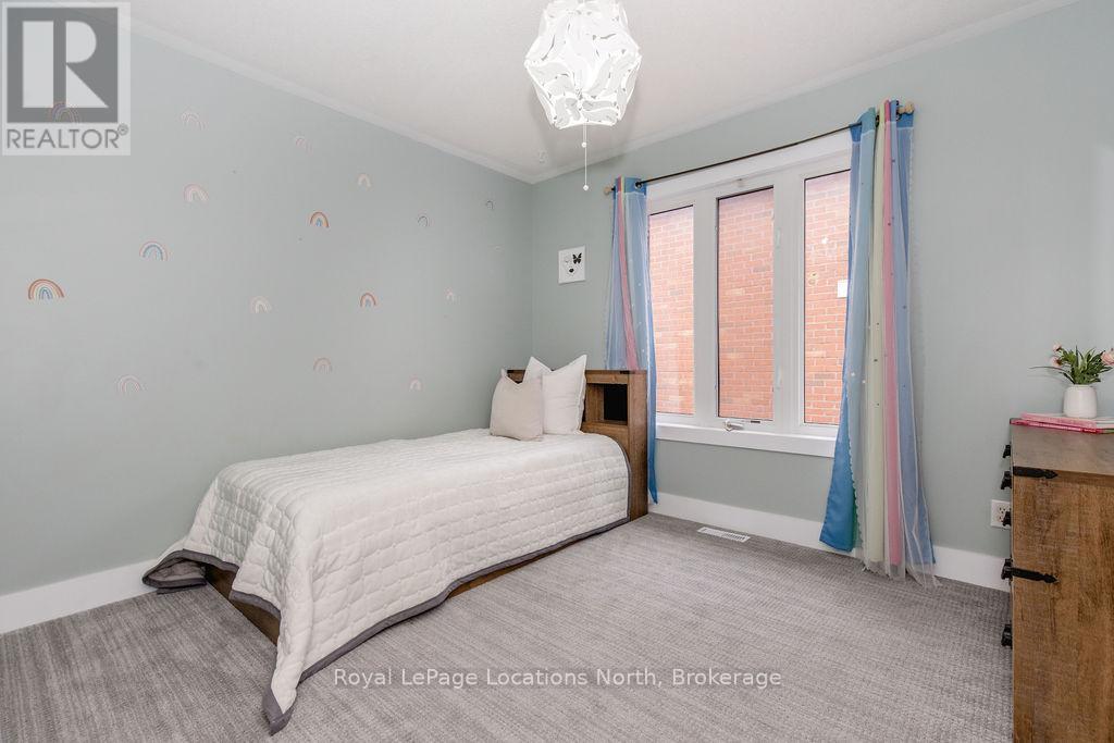 424 Ramblewood Drive, Wasaga Beach, Ontario  L9Z 1P3 - Photo 16 - S12932338