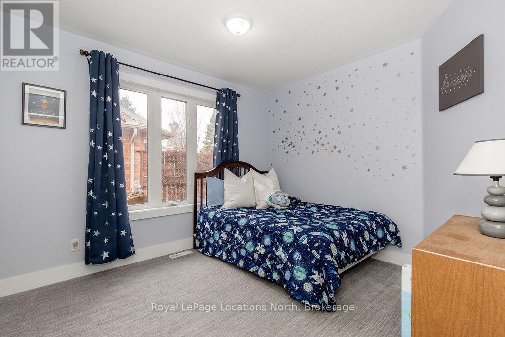 424 Ramblewood Drive, Wasaga Beach, Ontario  L9Z 1P3 - Photo 18 - S12932338