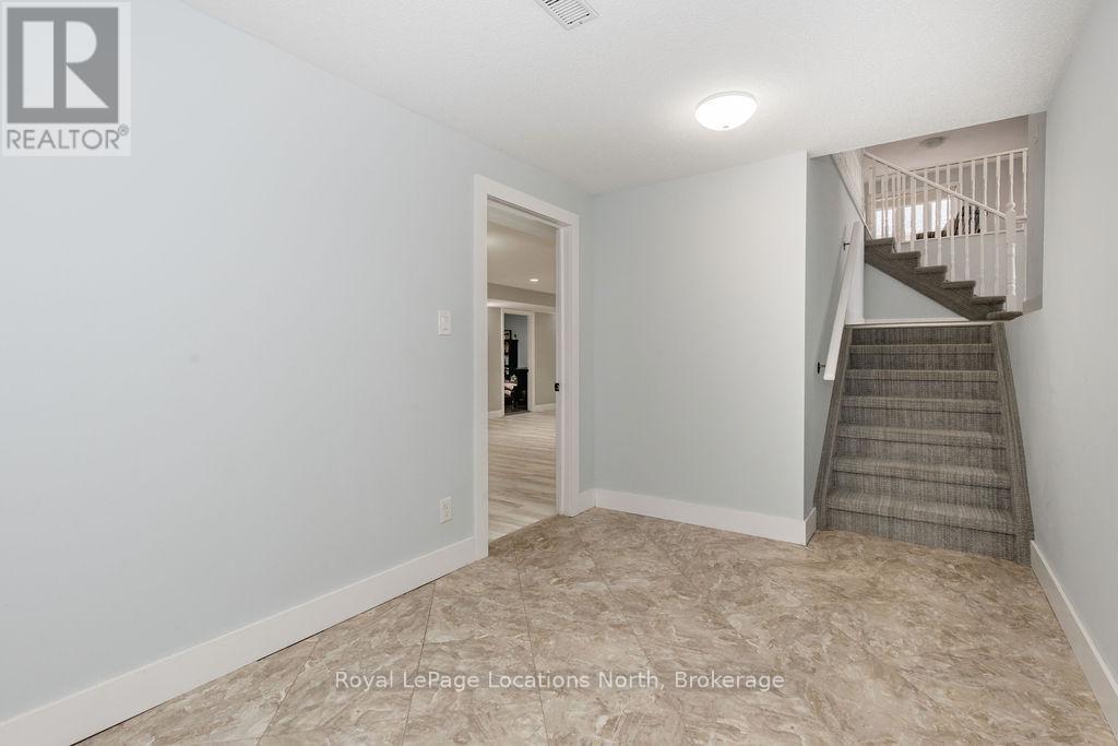 424 Ramblewood Drive, Wasaga Beach, Ontario  L9Z 1P3 - Photo 22 - S12932338