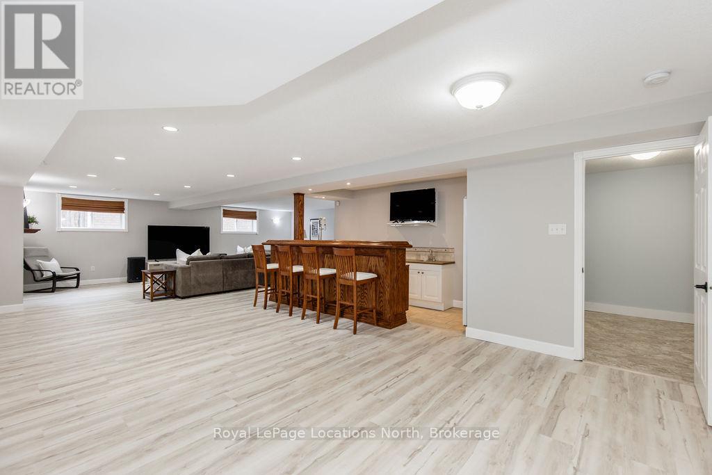 424 Ramblewood Drive, Wasaga Beach, Ontario  L9Z 1P3 - Photo 24 - S12932338