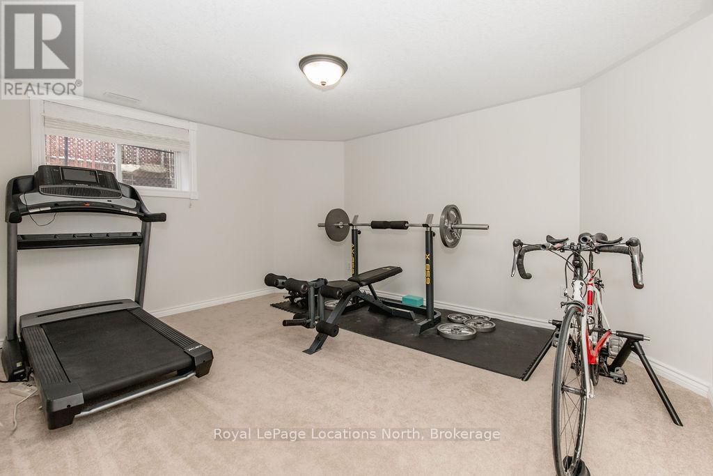 424 Ramblewood Drive, Wasaga Beach, Ontario  L9Z 1P3 - Photo 33 - S12932338