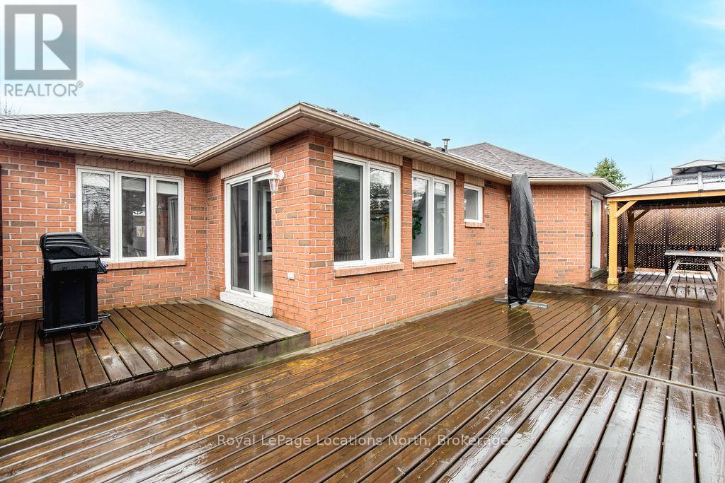 424 Ramblewood Drive, Wasaga Beach, Ontario  L9Z 1P3 - Photo 35 - S12932338