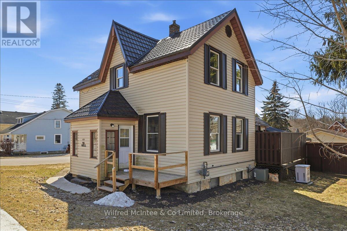 425 Yonge Street S, Brockton, Ontario  N0G 2V0 - Photo 3 - X12932342