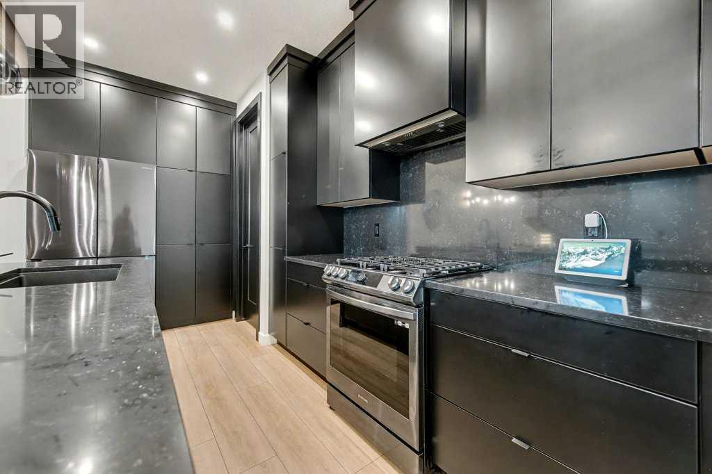 123 Treeline View Sw, Calgary, Alberta  T2Y 0V4 - Photo 4 - A2287262