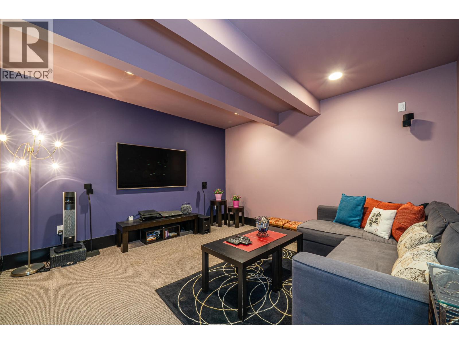 1068 Holdom Avenue, Burnaby, British Columbia  V5B 3V6 - Photo 28 - R3104267