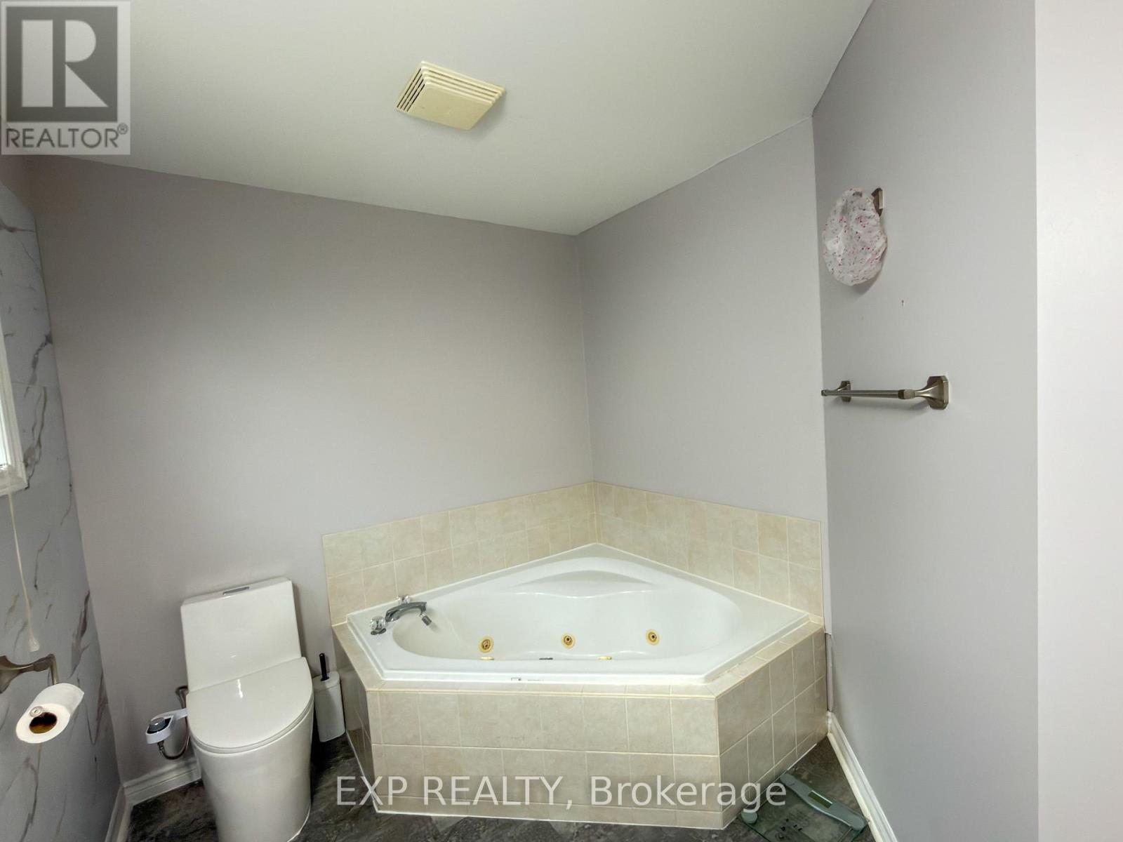 1360 Aspenridge Crescent, London East, Ontario  N5Y 5P1 - Photo 12 - X12932352