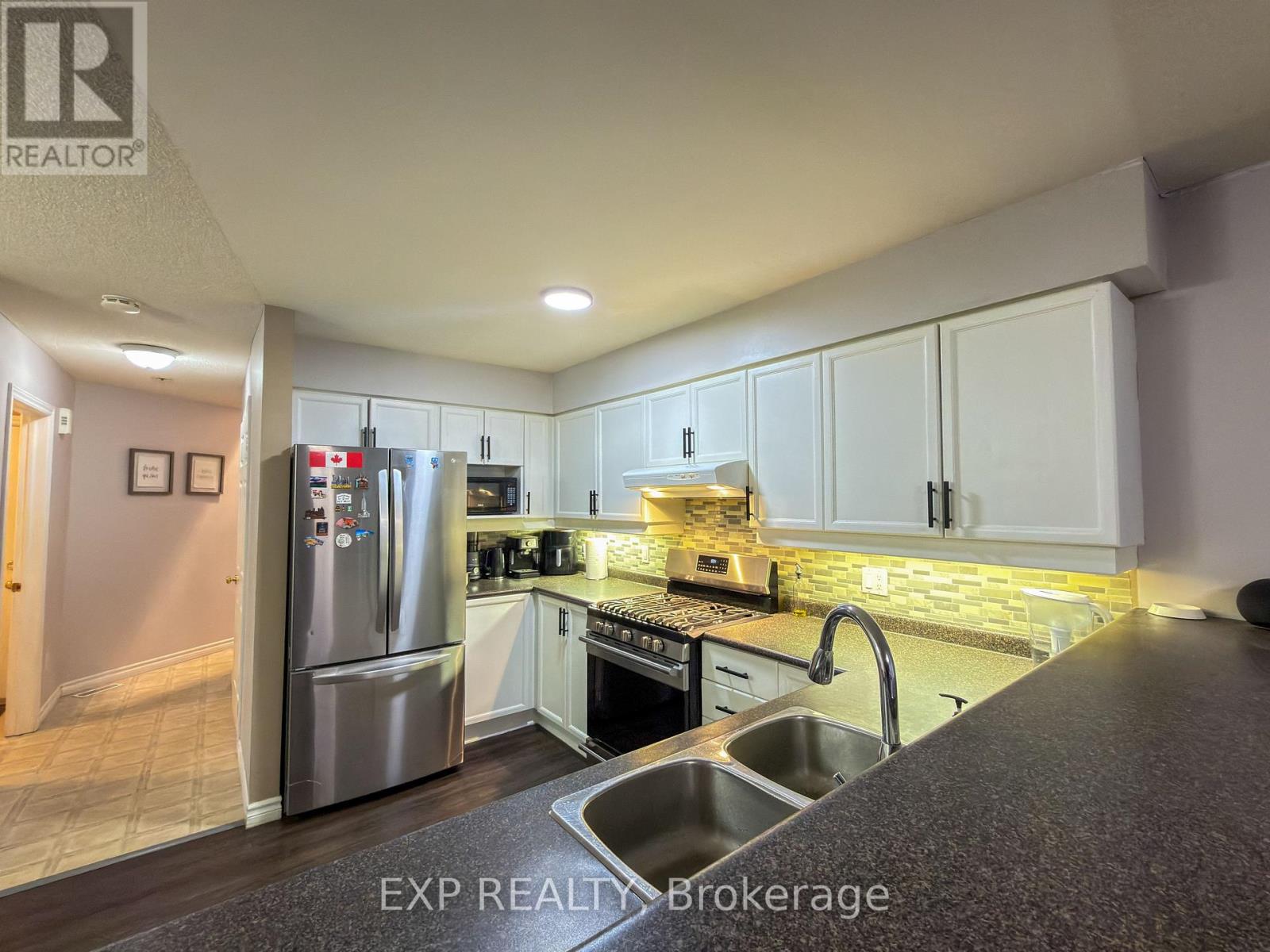 1360 Aspenridge Crescent, London East, Ontario  N5Y 5P1 - Photo 5 - X12932352