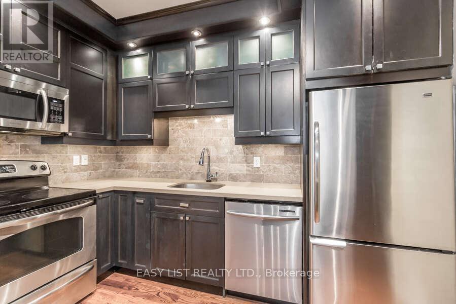 1001 - 393 King Street W, Toronto (Waterfront Communities), Ontario  M5V 3G8 - Photo 3 - C12932374