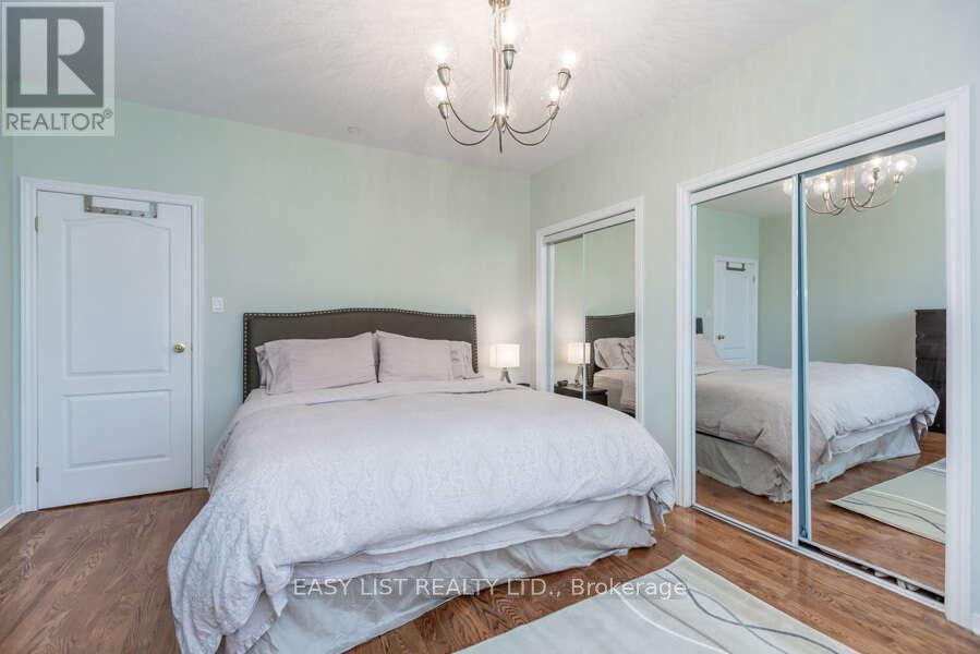 1001 - 393 King Street W, Toronto (Waterfront Communities), Ontario  M5V 3G8 - Photo 4 - C12932374