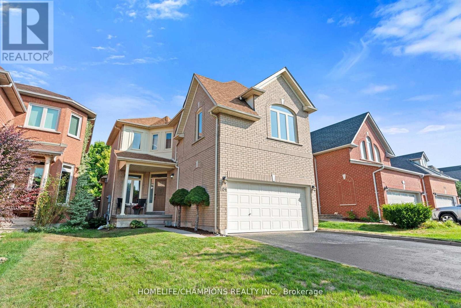 104 Secord Street, Pickering, Ontario  L1V 6V6 - Photo 4 - E12932322