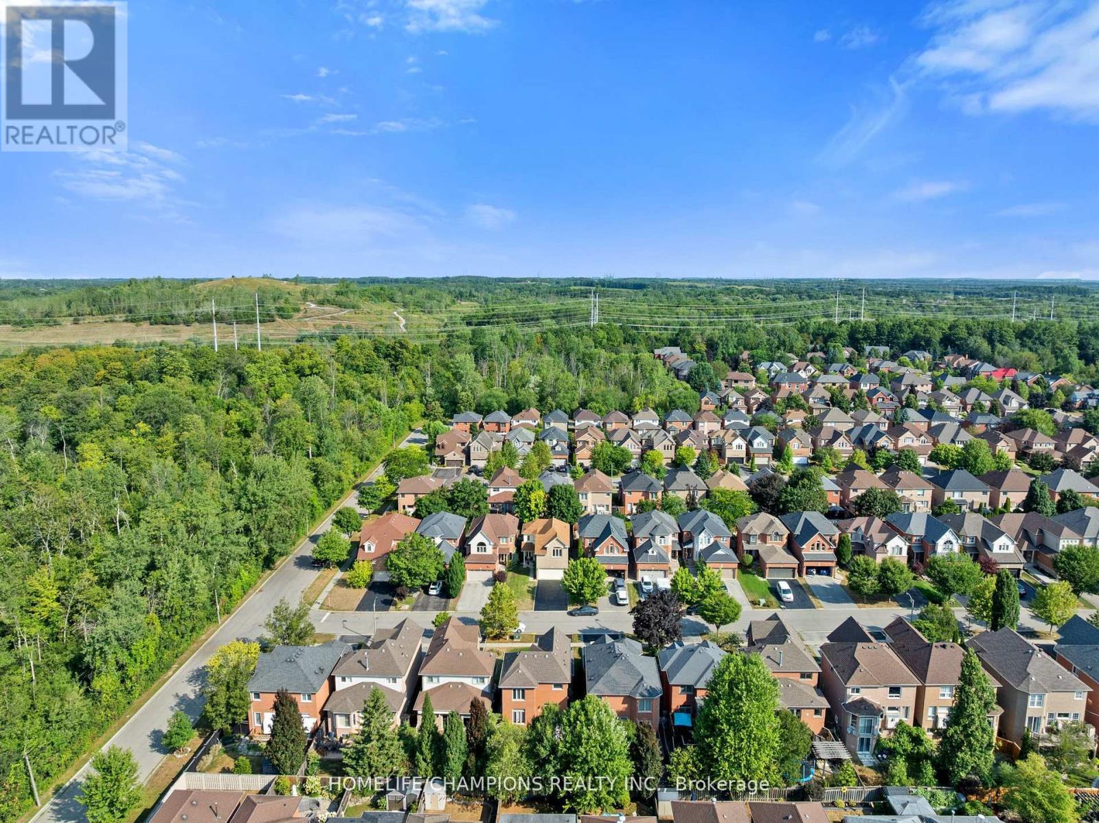 104 Secord Street, Pickering, Ontario  L1V 6V6 - Photo 5 - E12932322