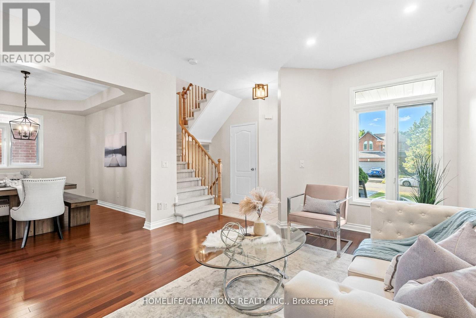 104 Secord Street, Pickering, Ontario  L1V 6V6 - Photo 7 - E12932322