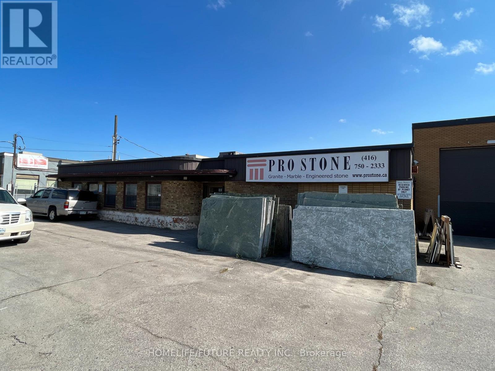 19 BERTRAND AVENUE, Toronto, Ontario