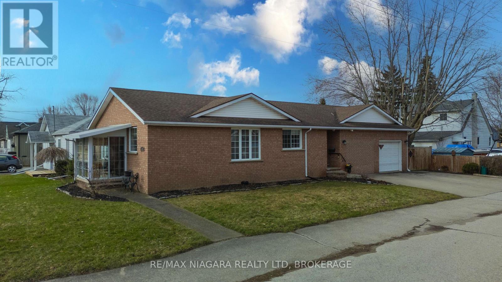 87 Knoll Street, Port Colborne, Ontario  L3K 5A7 - Photo 10 - X12932356