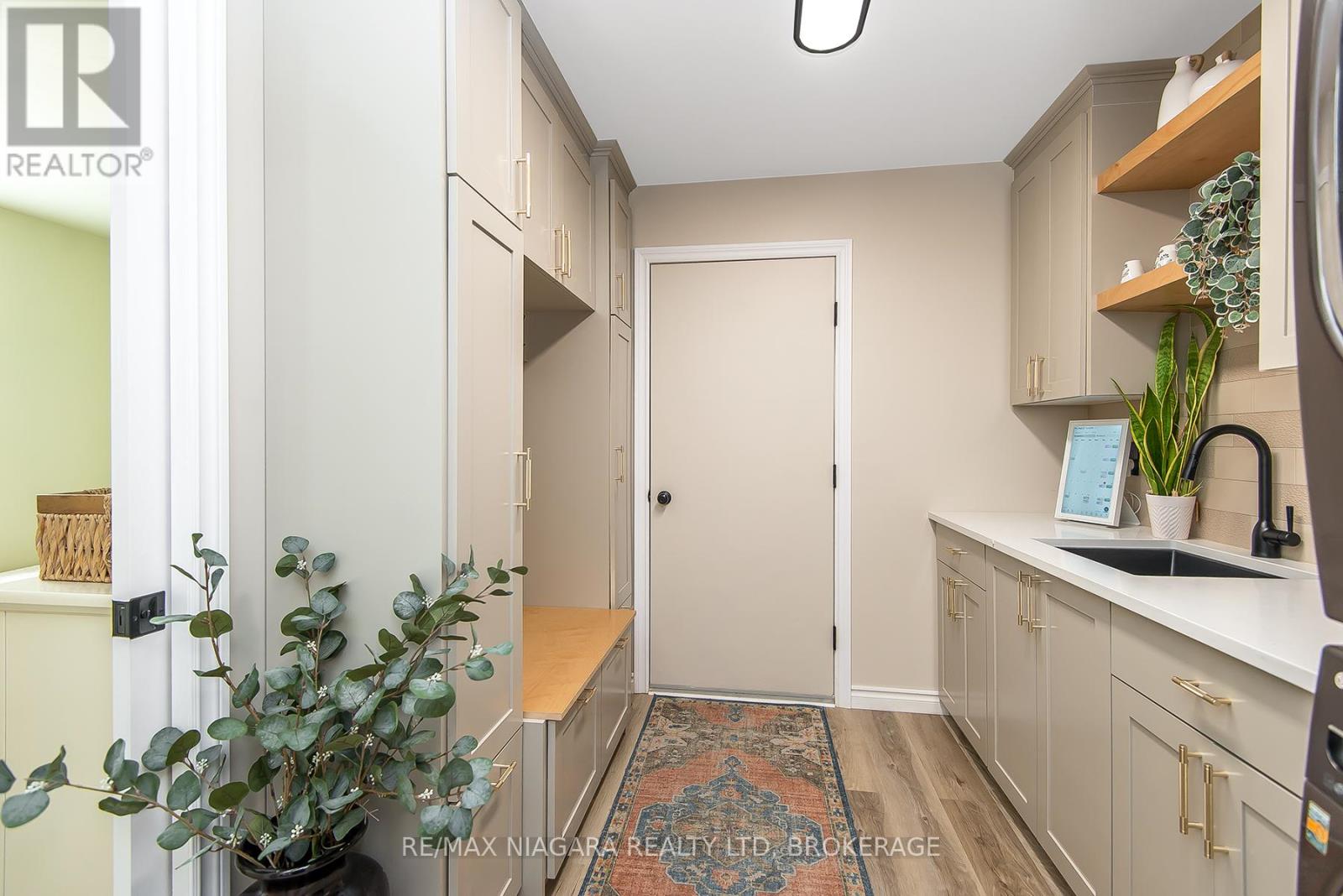 87 Knoll Street, Port Colborne, Ontario  L3K 5A7 - Photo 14 - X12932356