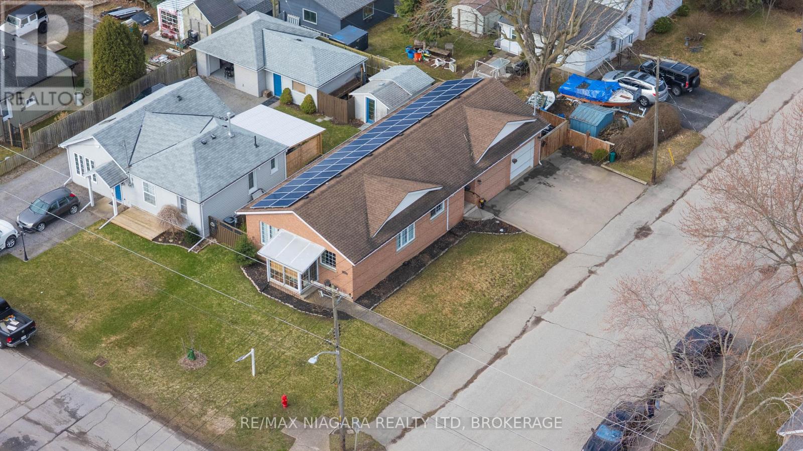 87 Knoll Street, Port Colborne, Ontario  L3K 5A7 - Photo 4 - X12932356