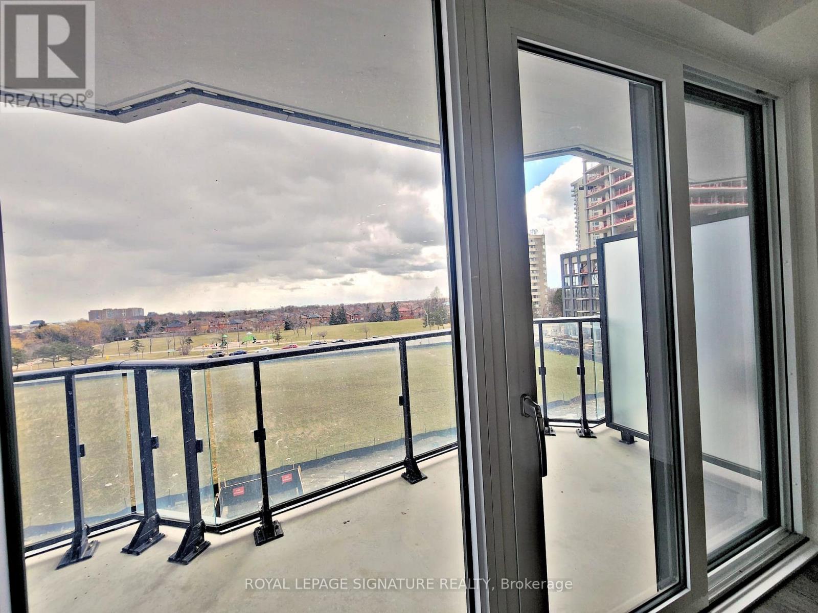 317 - 448 Burnhamthorpe Road, Mississauga (City Centre), Ontario  L5B 0R4 - Photo 17 - W12932336