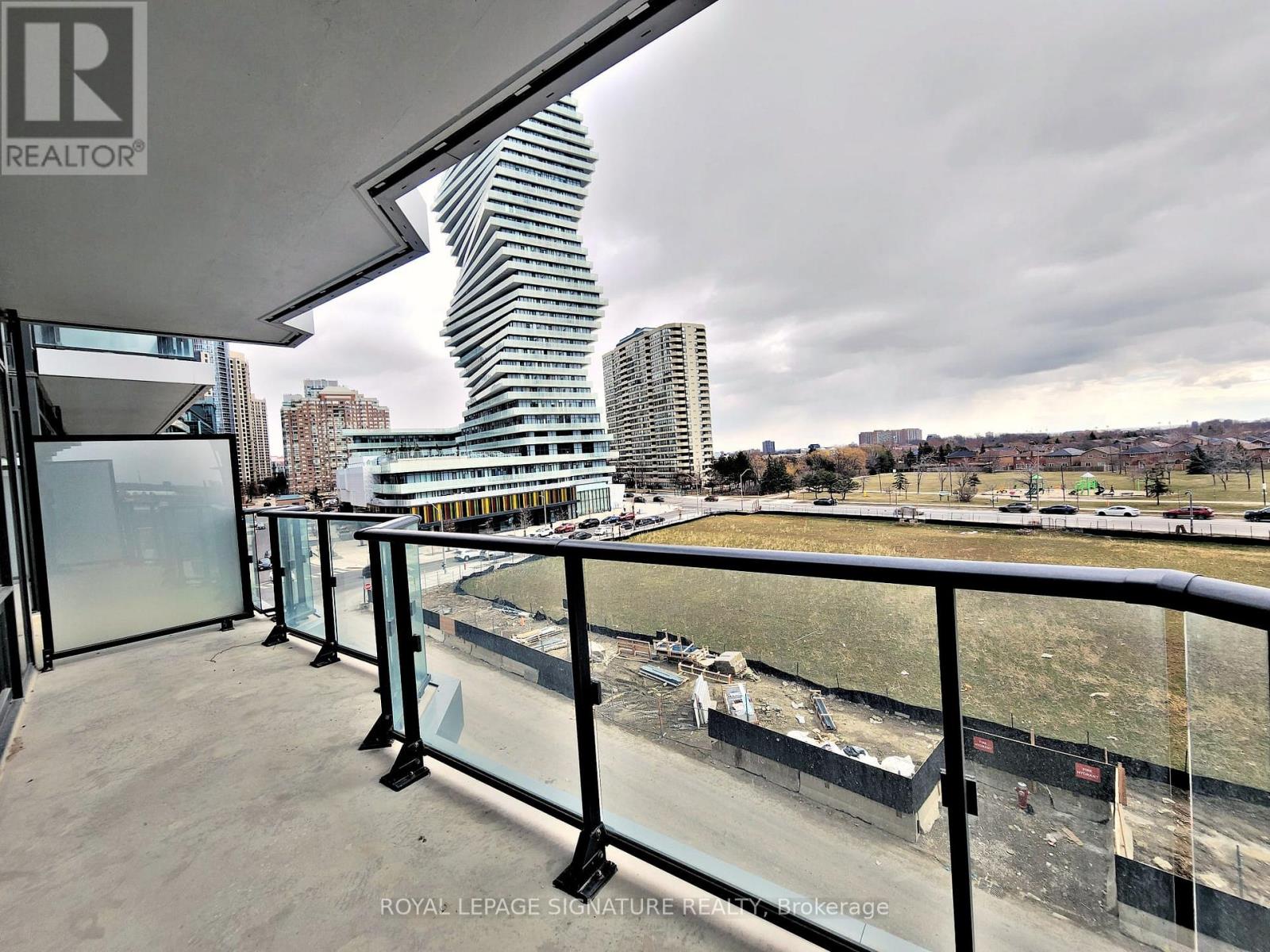 317 - 448 Burnhamthorpe Road, Mississauga (City Centre), Ontario  L5B 0R4 - Photo 18 - W12932336